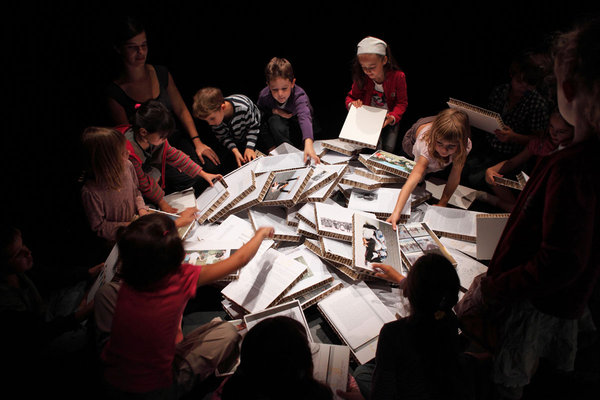 "Round & Round & Round" expo de Mickaël Phelippeau - photo Caroline Ablain