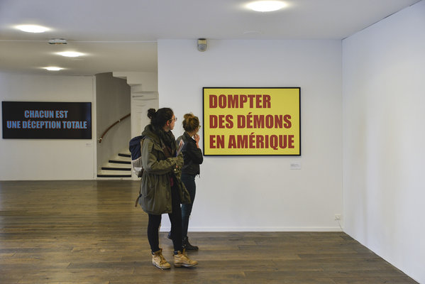 John Giorno, Chacun est une déception totale, 2005 et  Dompter des démons en Amérique, 2005 (photo Nyima Leray)